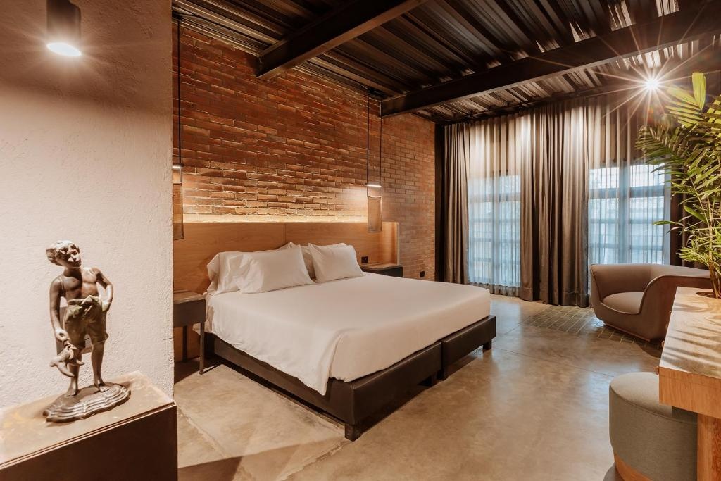 Art Hotel Boutique  Rooms  Rooms Image 2 2