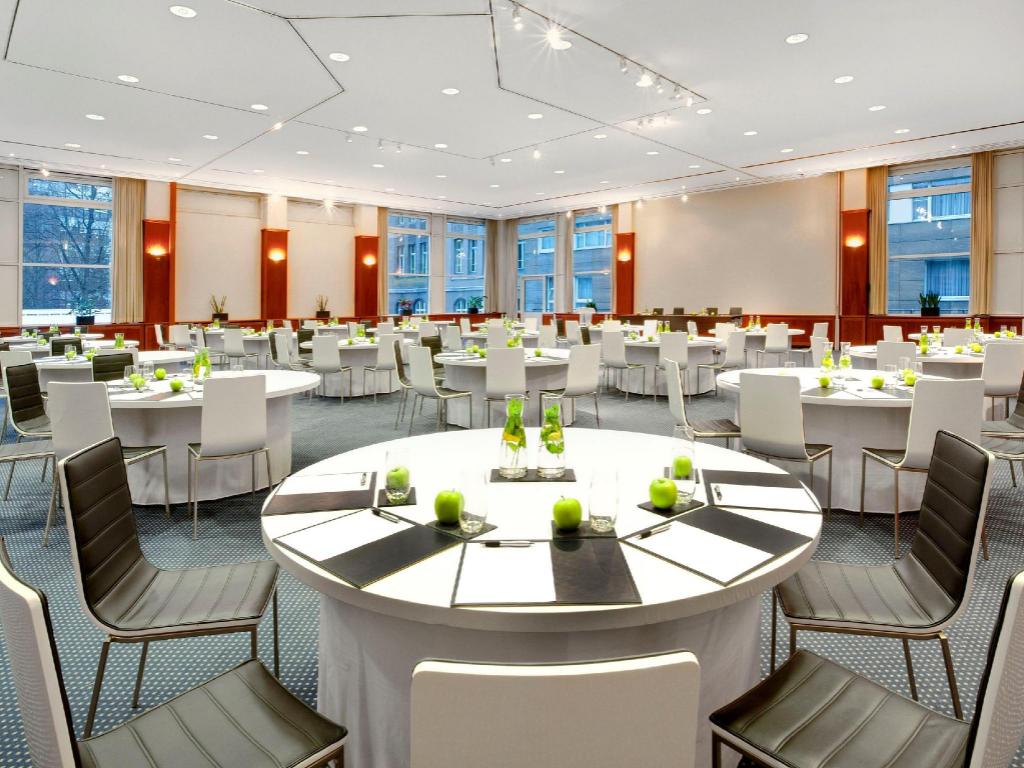 Meeting Room  Ballrooms Crowne Plaza Berlin City Centre In Berlin