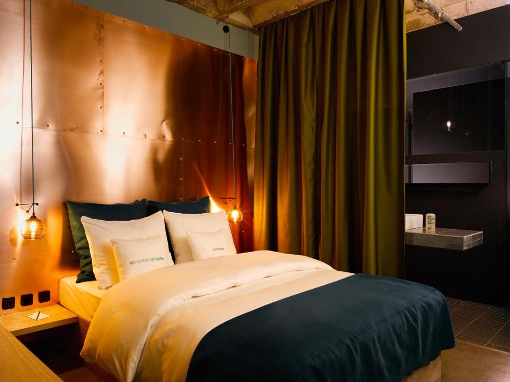 25hours Hotel Bikini Berlin  Rooms  Rooms Image 8 8