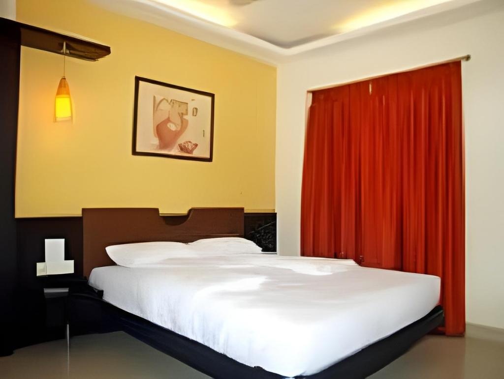 Hotel Supreme  Rooms  Suite Room 3