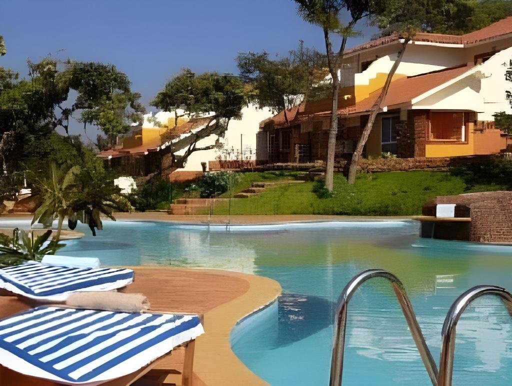 Nirvana Hermitage Resort  Facilities  Swimming Pool Outdoor 3