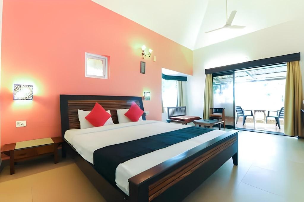 Nirvana Hermitage Resort  Rooms  Super Deluxe Bed 1