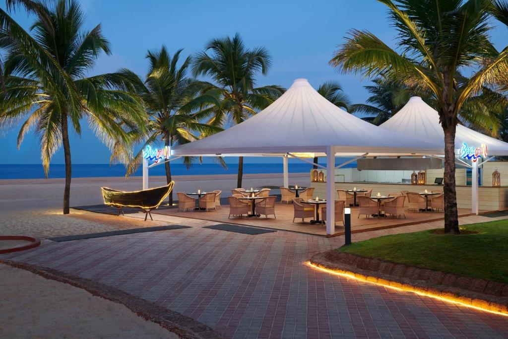 Holiday Inn Resort Goa By IHG  Dining  Restaurant 1