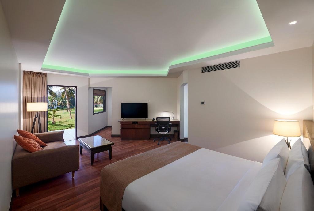 Holiday Inn Resort Goa By IHG  Rooms  1 King Premium 9