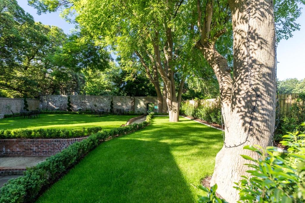 Stauntons On The Green  Facilities  Garden 9