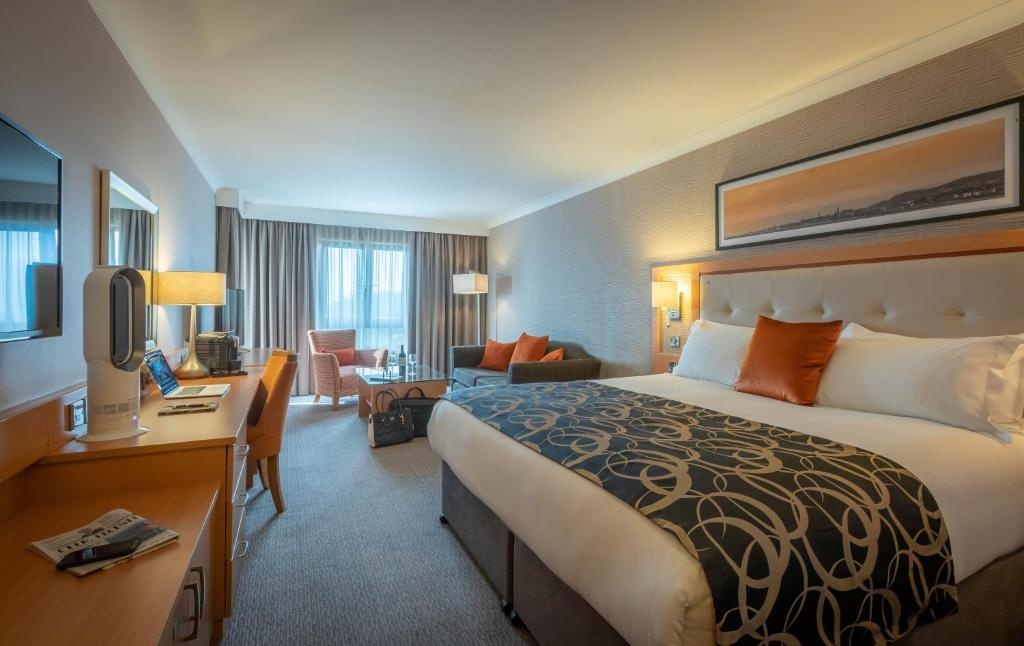 Clayton Hotel Leopardstown  Facilities  Facilities 4