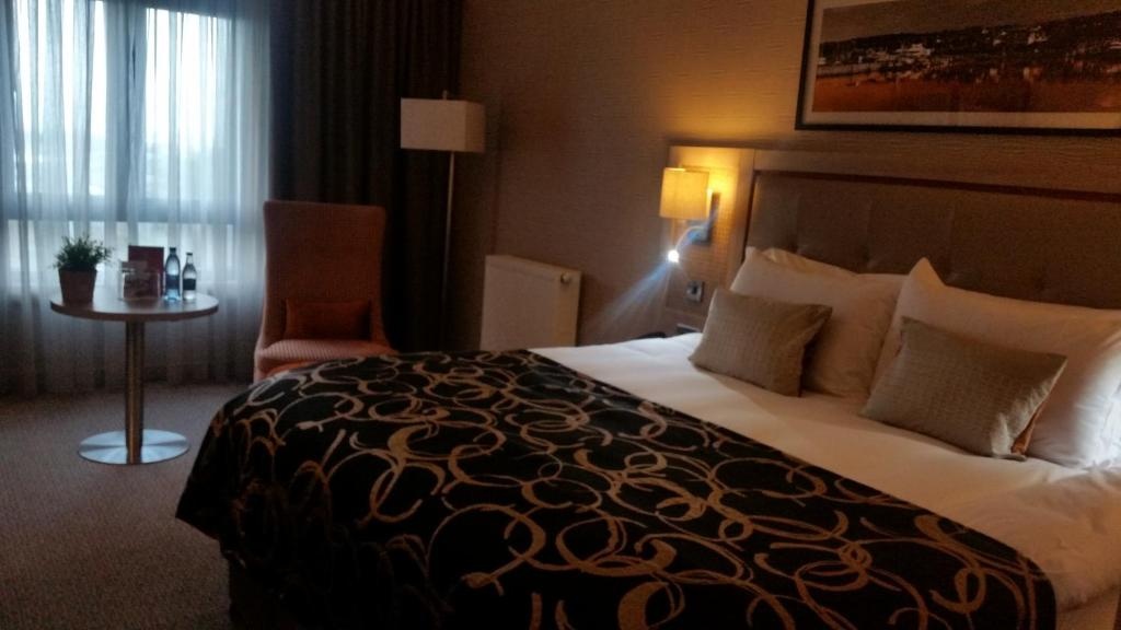 Clayton Hotel Leopardstown  Rooms  Rooms Image 7 7