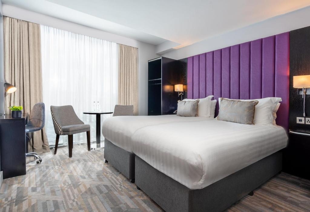 Trinity City Hotel  Rooms  Rooms Image 3 3