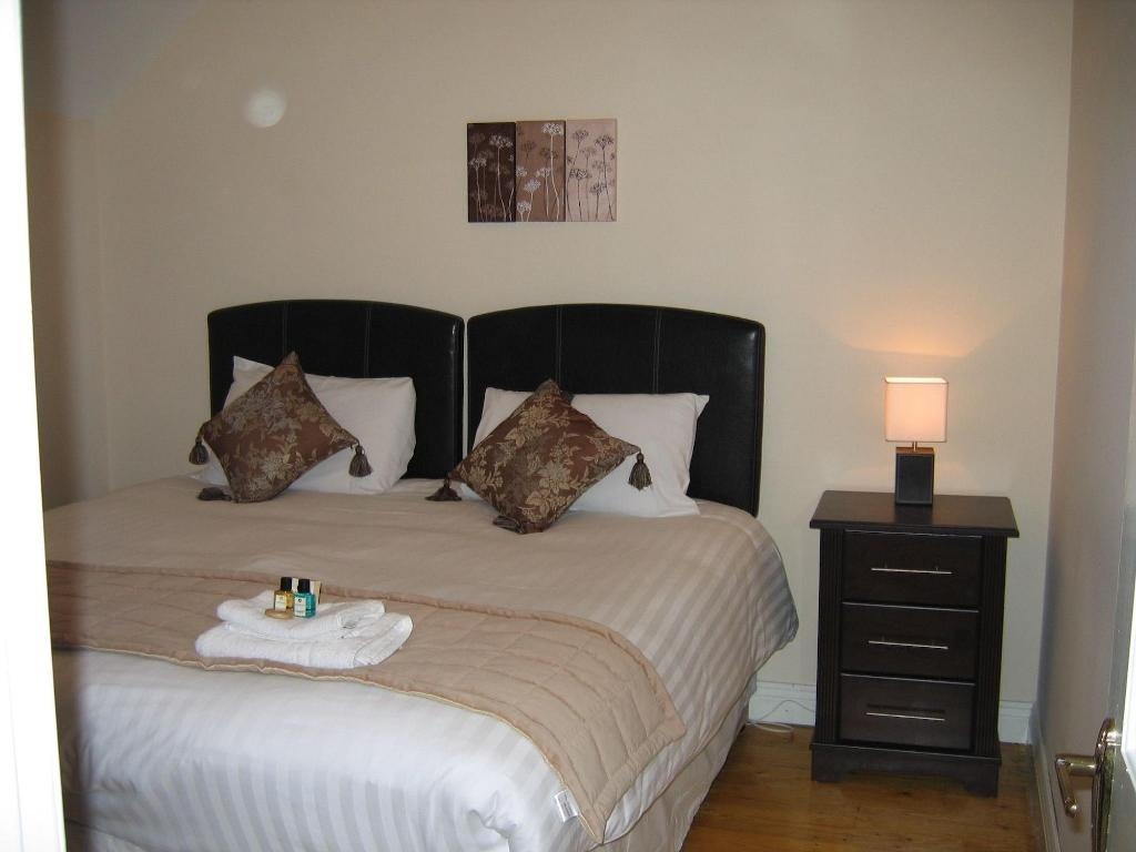 Russell Court Hotel  Rooms  Rooms Image 18 18