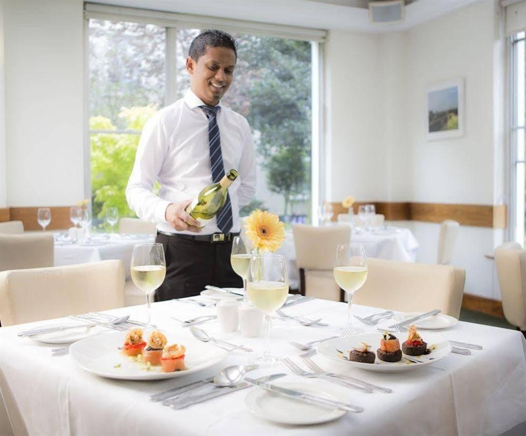 Sandymount Hotel  Dining  Dining Image 23 23