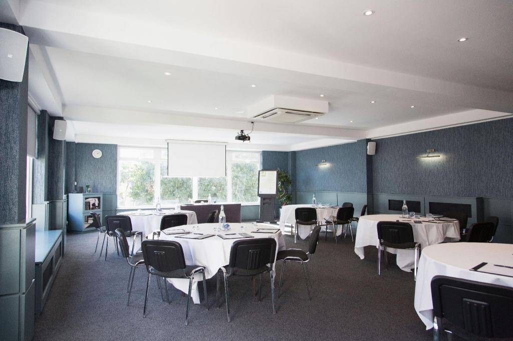 Sandymount Hotel  Dining  Dining Image 29 29