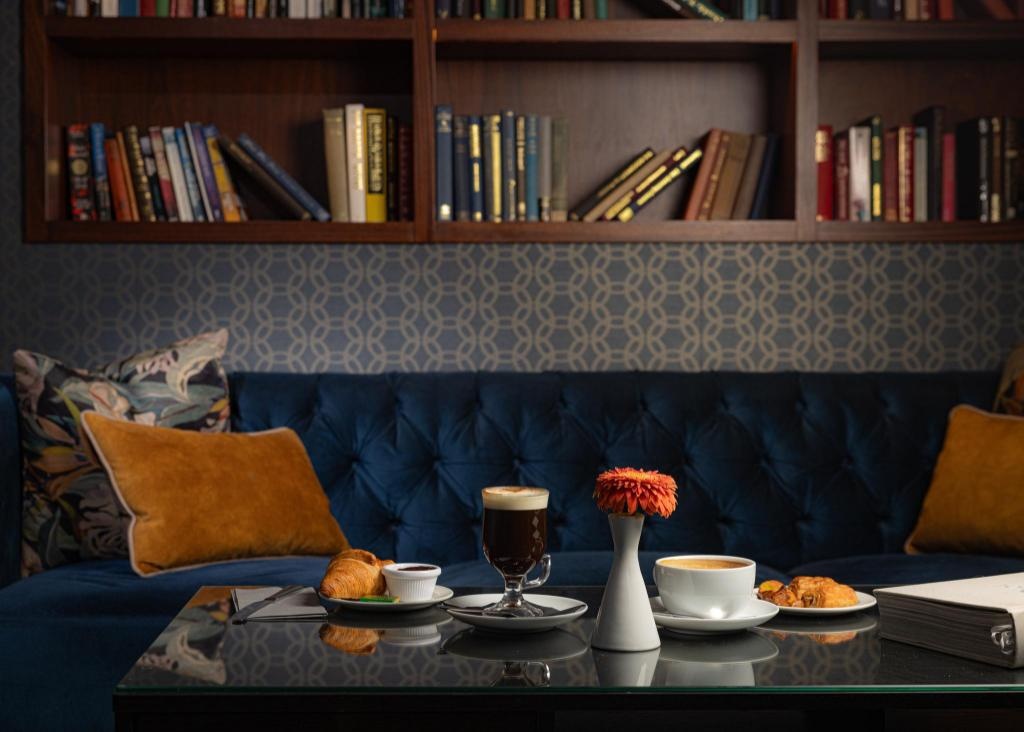 Sandymount Hotel  Dining  Dining Image 30 30