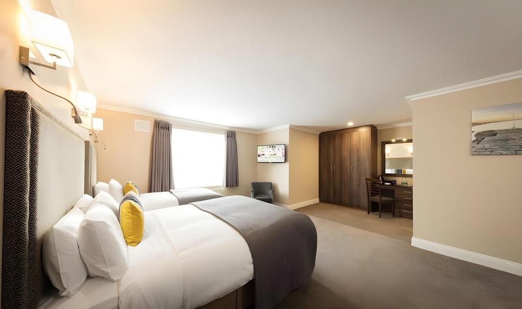 Sandymount Hotel  Rooms  Rooms Image 12 12