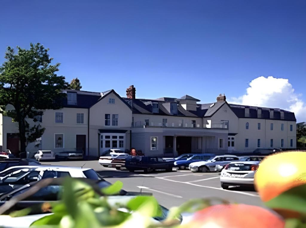 Marine Hotel  Property Views  Exterior View 15