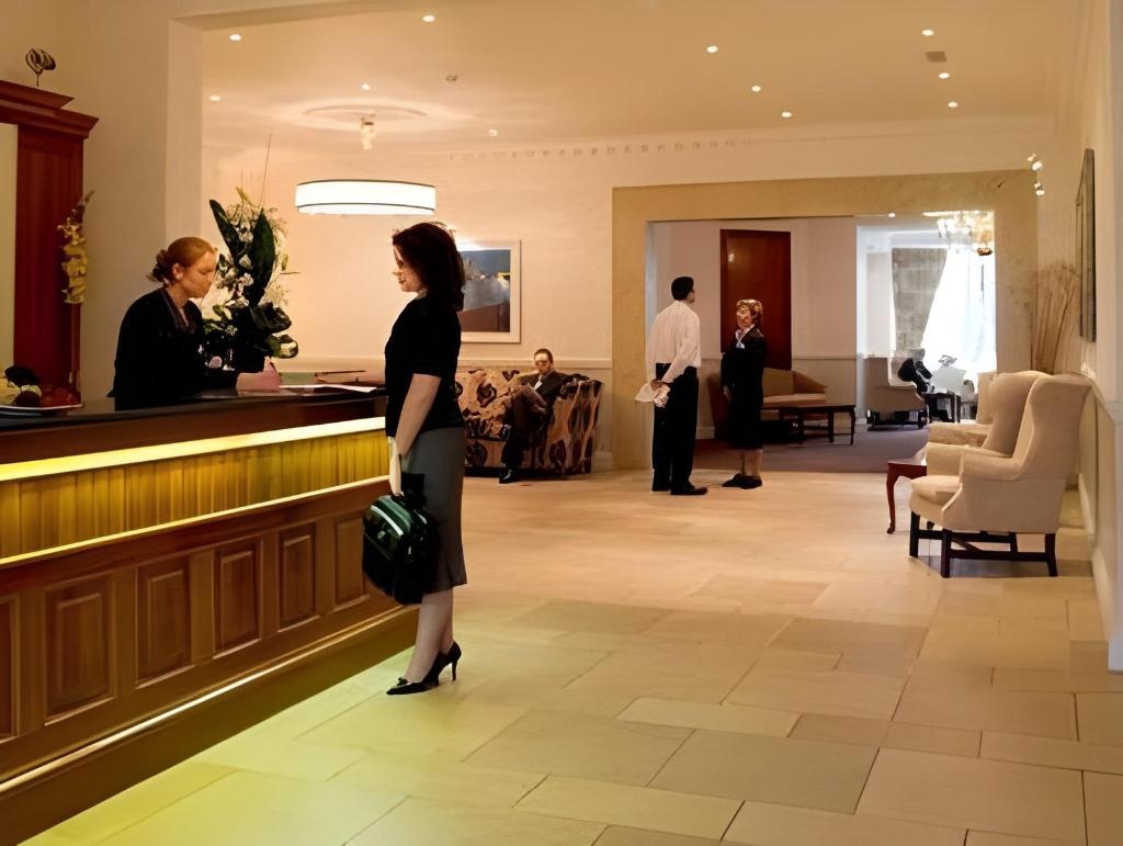Marine Hotel  Property Views  Reception 10