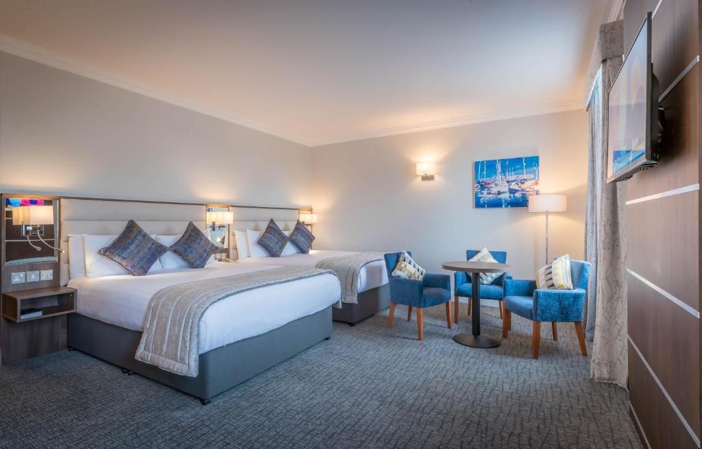 Marine Hotel  Rooms  Family Room 3