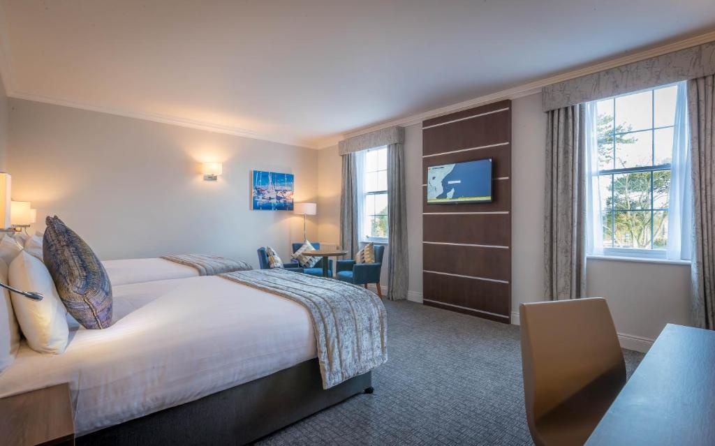 Marine Hotel  Rooms  Superior Twin Room 2