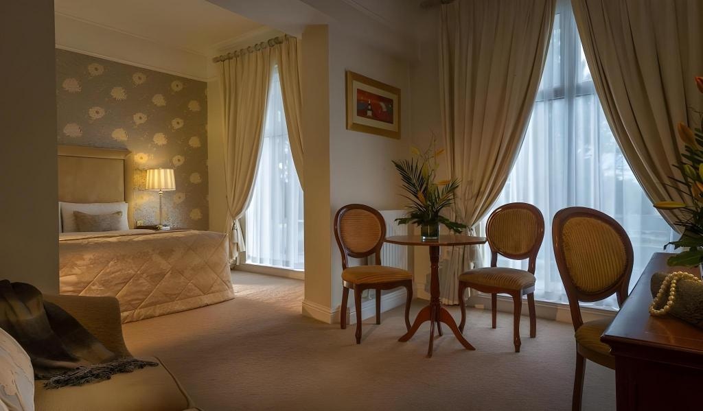 Marine Hotel  Rooms  Rooms Image 4 4