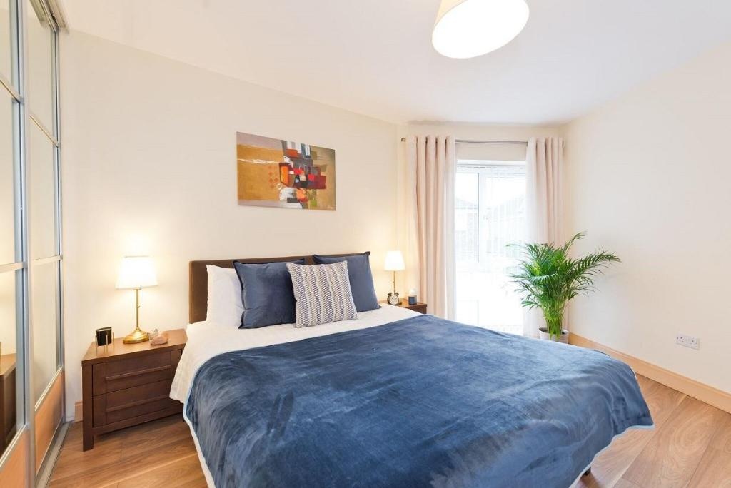 Broc House Suites  Rooms  1 Bedroom Apartment Bedroom 3