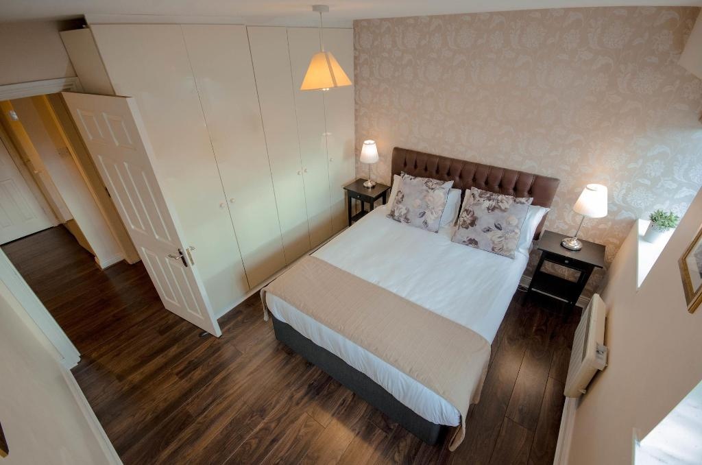Drury Court Hotel  Rooms  Rooms Image 12 12