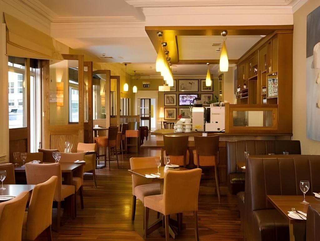 Travelodge Stephens Green  Dining  Restaurant 4