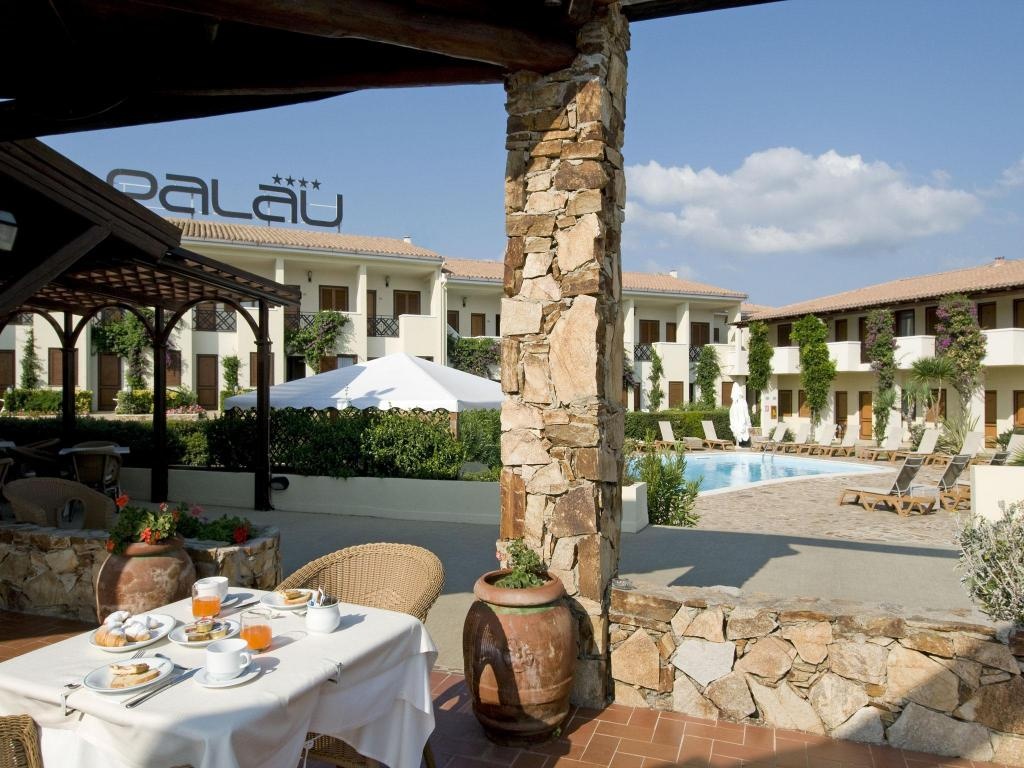 Hotel Palau  Facilities  Balconyterrace 14