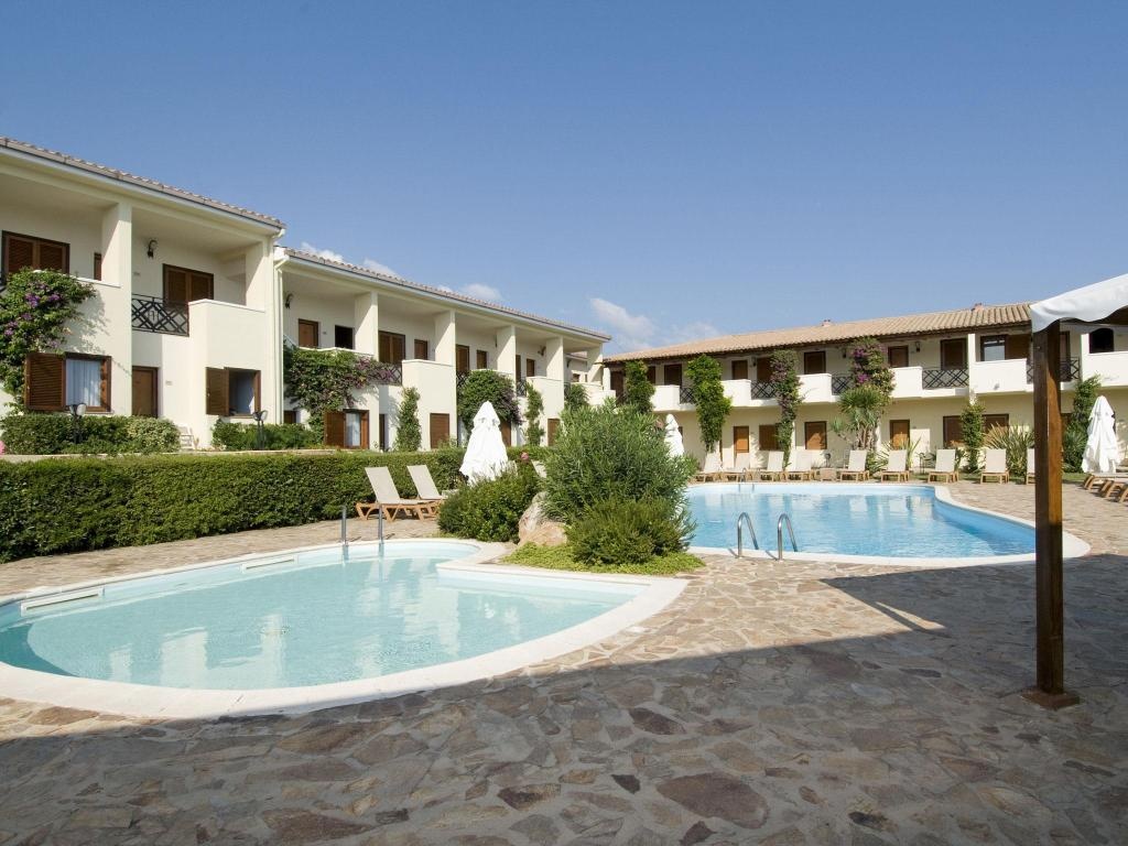 Hotel Palau  Facilities  Swimming Pool 10