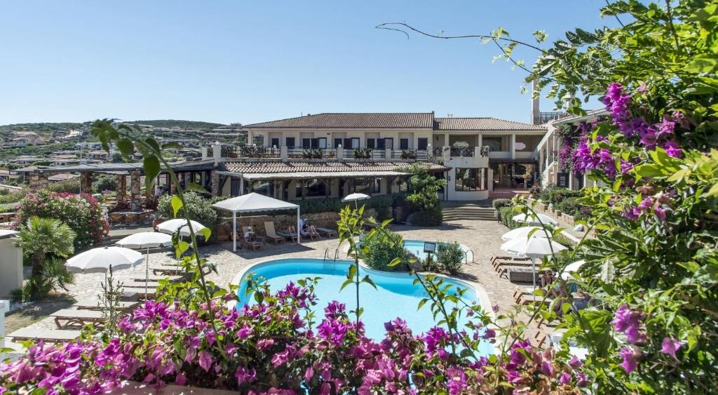 Hotel Palau  Facilities  Swimming Pool 19