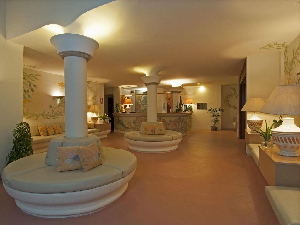 Hotel Palau  Property Views  Lobby 11