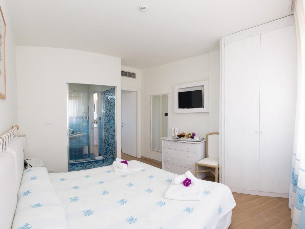 Hotel Palau  Rooms  Suite Bed 12