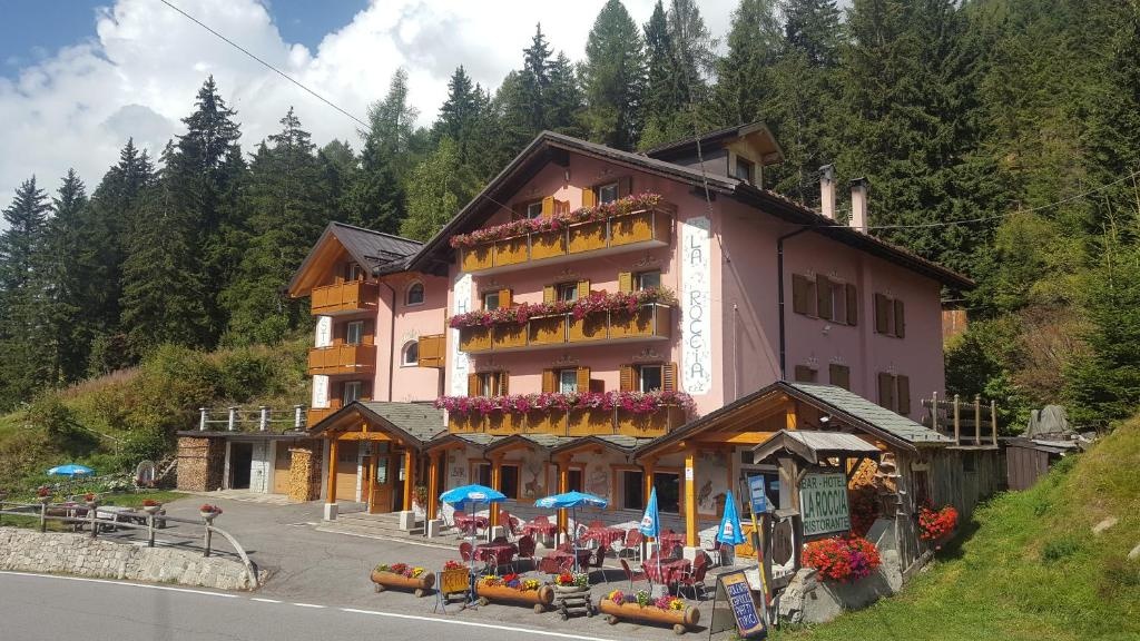 Hotel La Roccia  Property Views  Exterior View 3