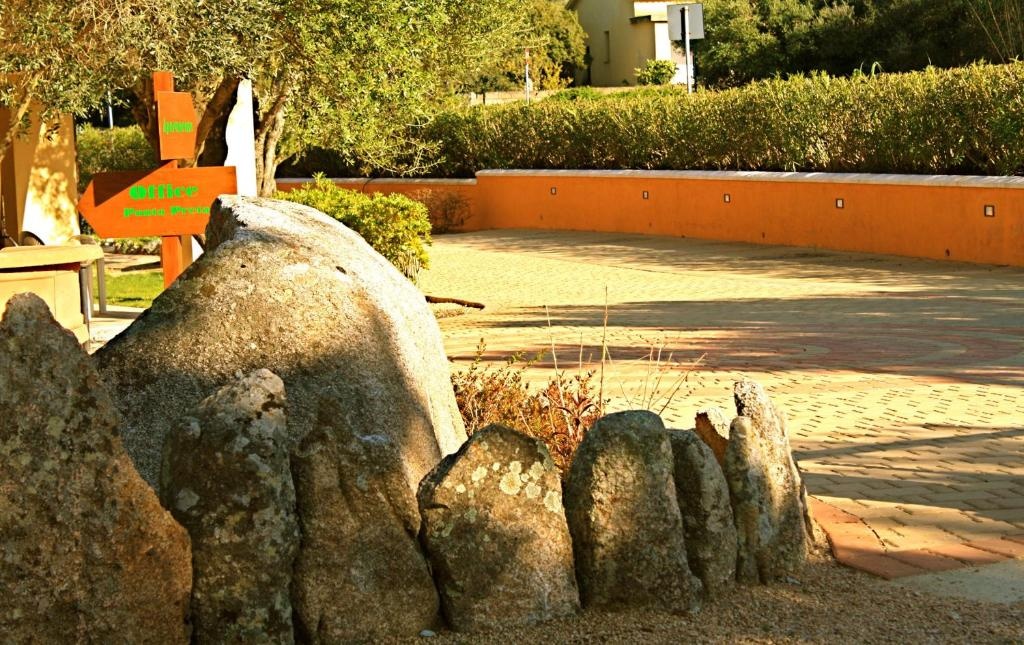 Residenze LIsola Surf House  Facilities  Garden 22