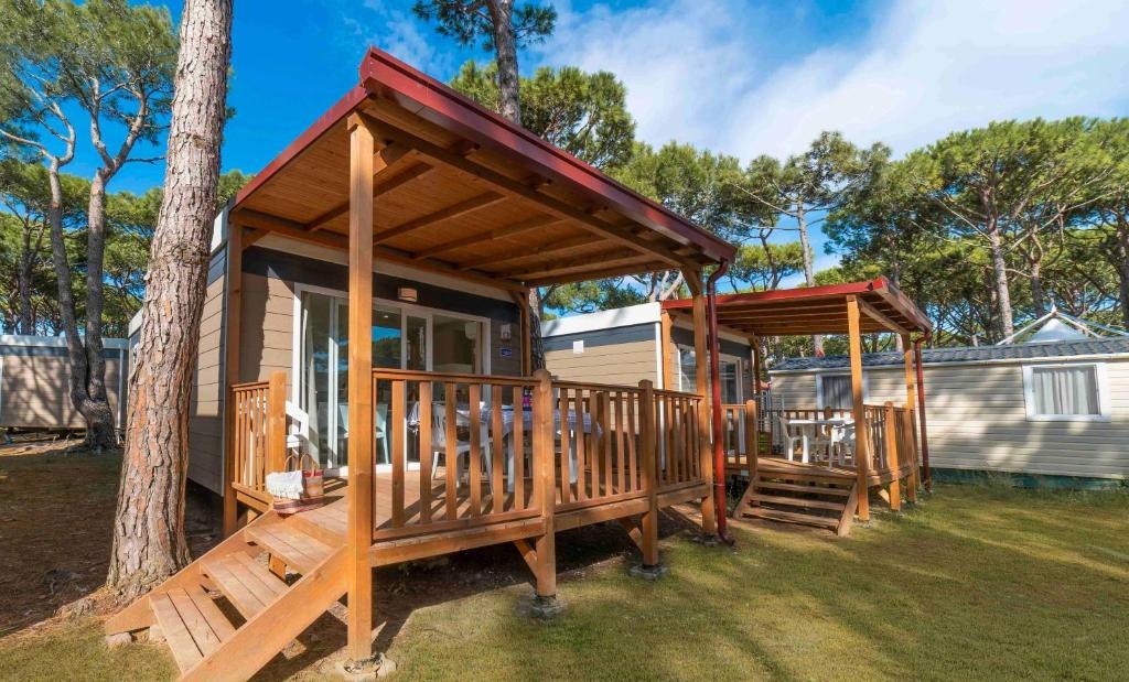 Camping Village Capo DOrso  Facilities  Balconyterrace 5