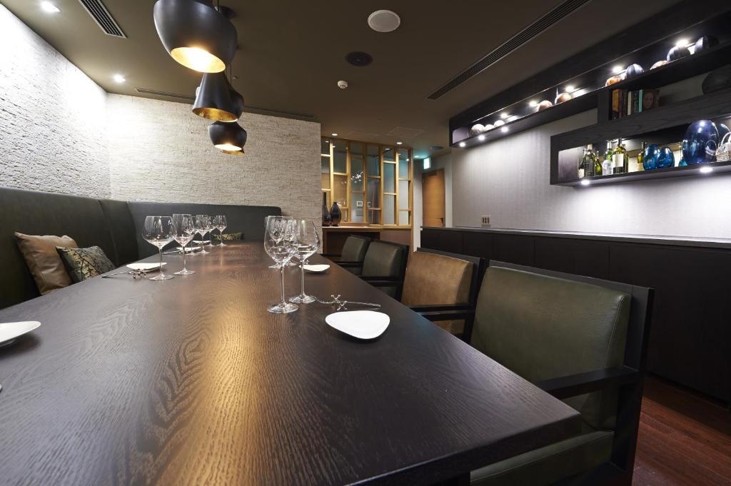 Hotel Sunroute Plaza Shinjuku  Facilities  Barlounge 27