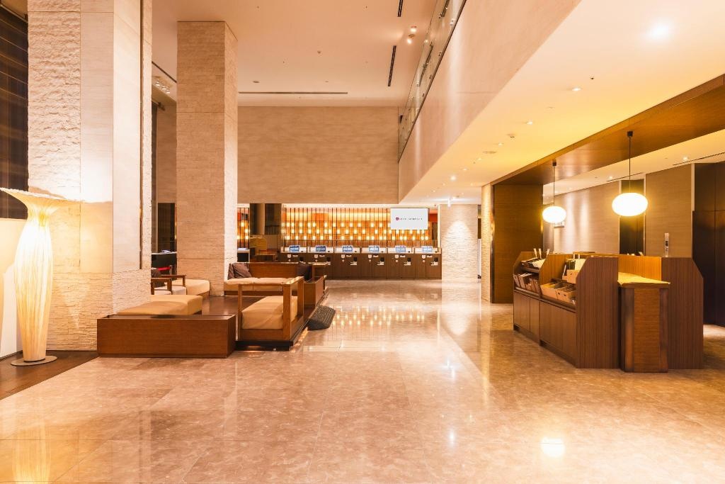 Hotel Sunroute Plaza Shinjuku  Property Views  Lobby 1