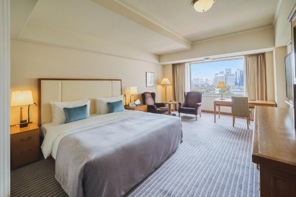 Imperial Hotel Tokyo  Dining  Deluxe Park View Double Main Building Guestroom 21