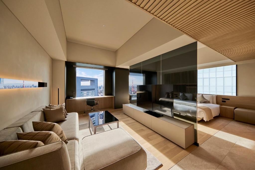 The Royal Park Hotel Iconic Tokyo Shiodome  Property Views  Facilities 80