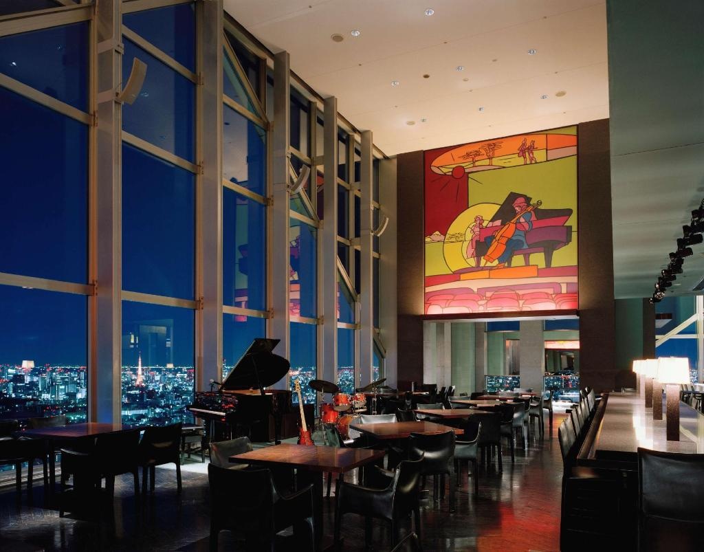 Park Hyatt Tokyo  Facilities  Bar 57