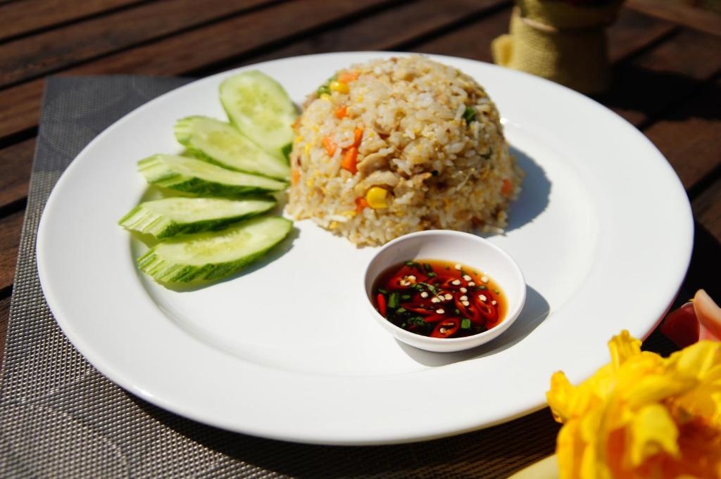 Thakhek Travel Lodge  Dining  Dining Image 6 6