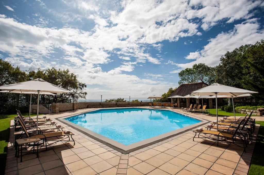 Avani Lesotho Hotel Casino  Facilities  Swimming Pool Outdoor 1