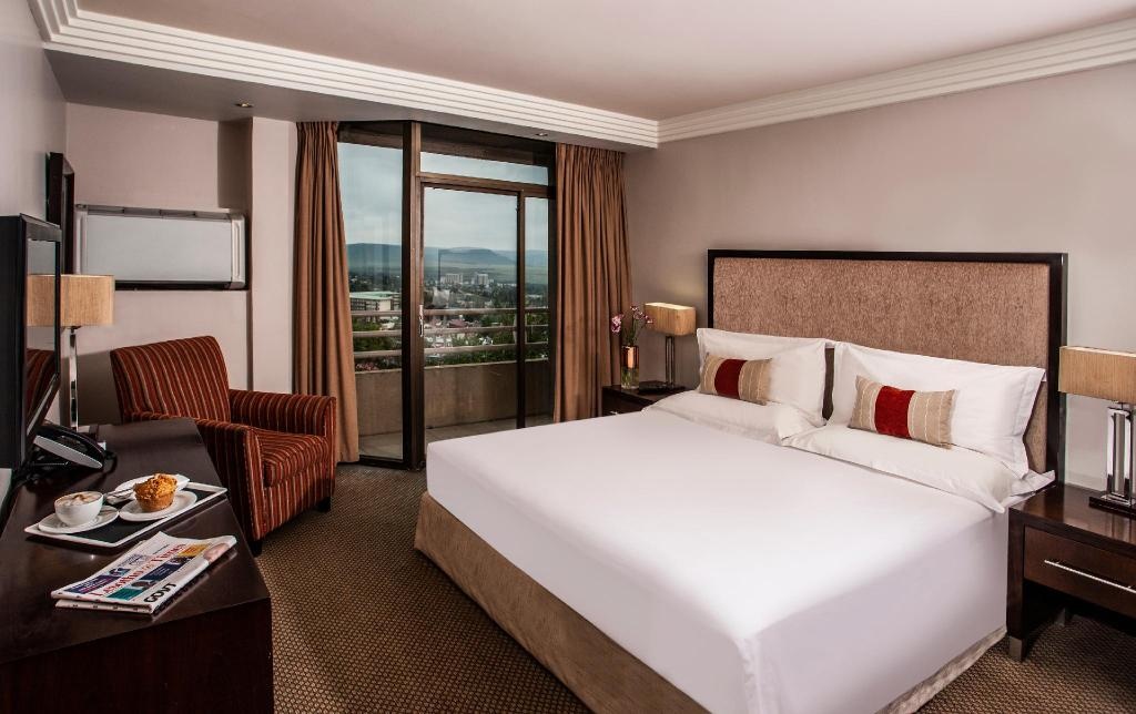 Avani Lesotho Hotel Casino  Rooms  Presidential Suite Bed 3
