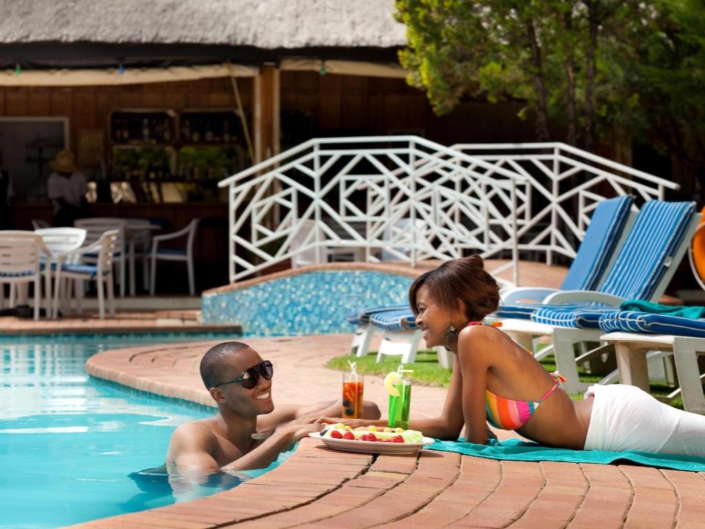Avani Maseru Hotel  Facilities  Swimming Pool 10