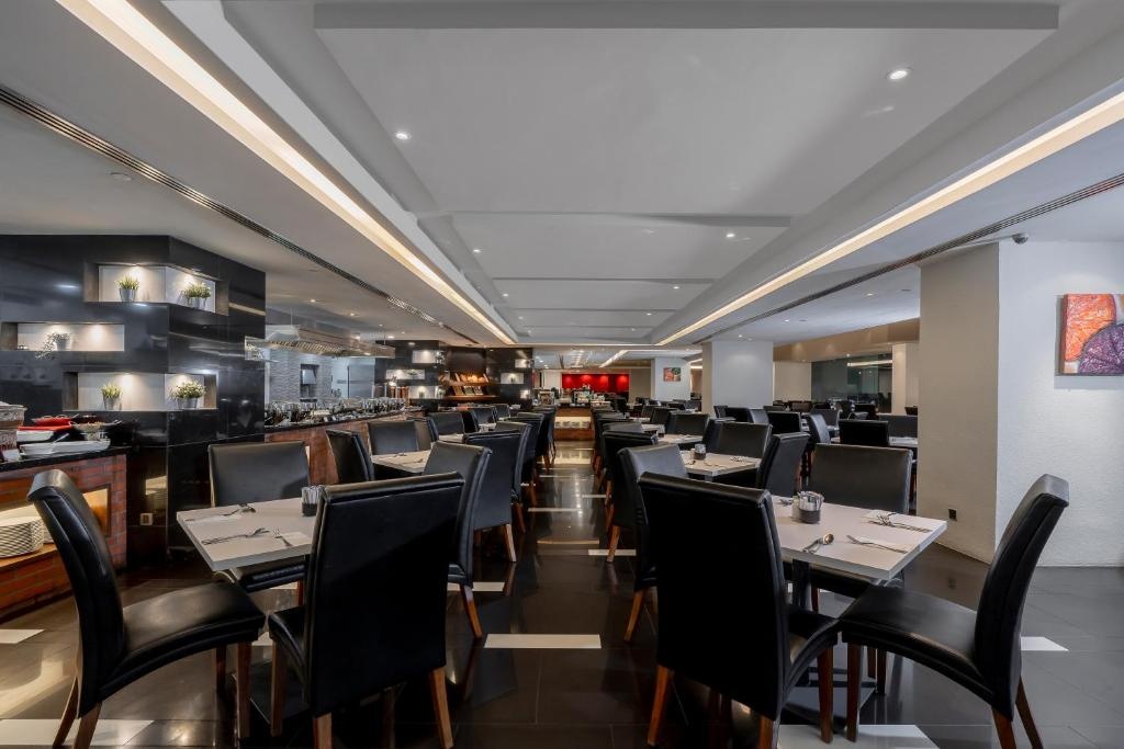 Melia Kuala Lumpur  Dining  Restaurant 6