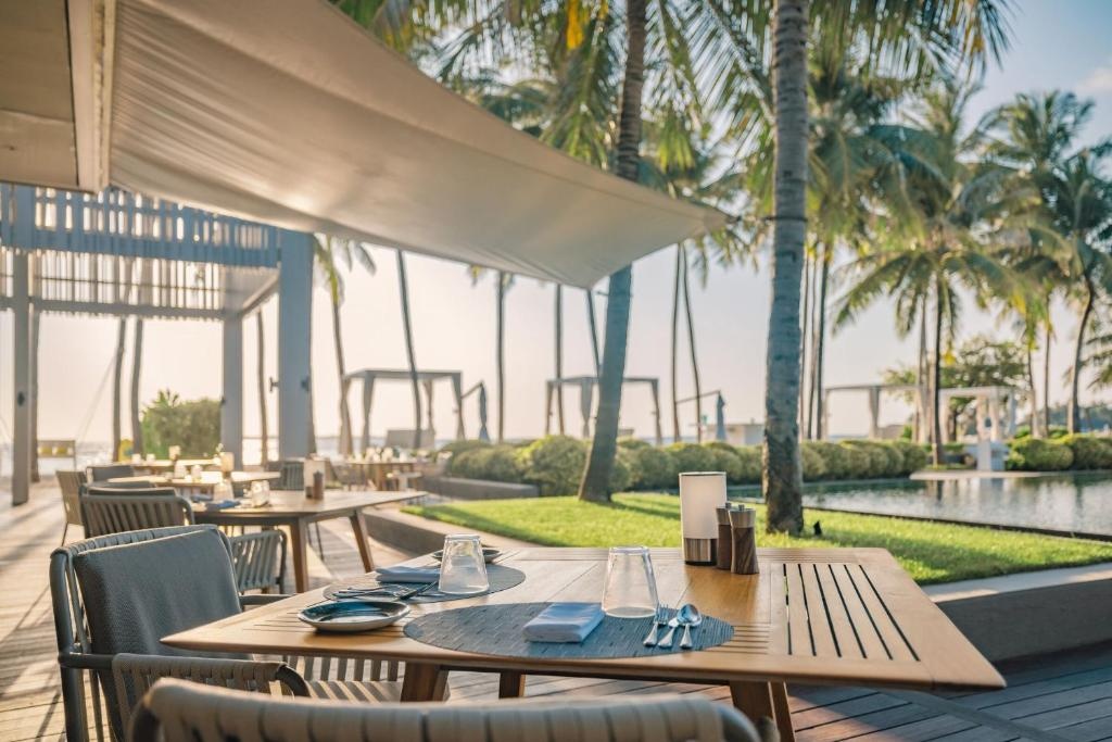Cheval Blanc Randheli Maldives  Dining  Restaurant 2