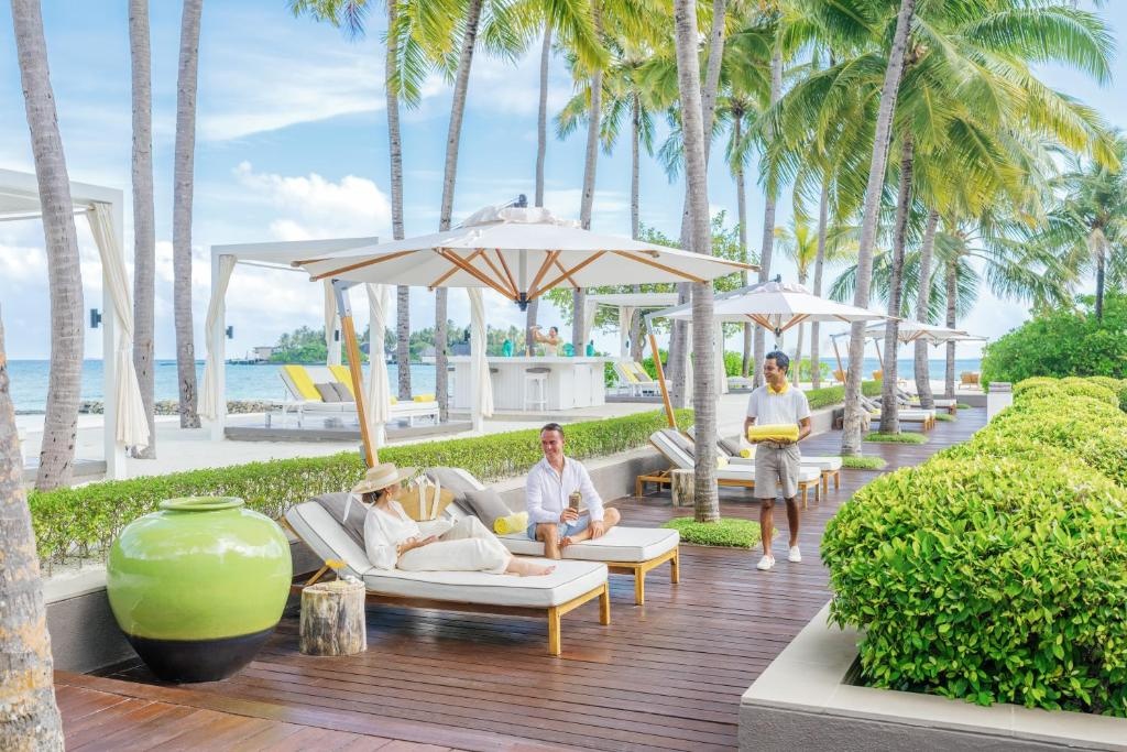 Cheval Blanc Randheli Maldives  Facilities  Barlounge 25