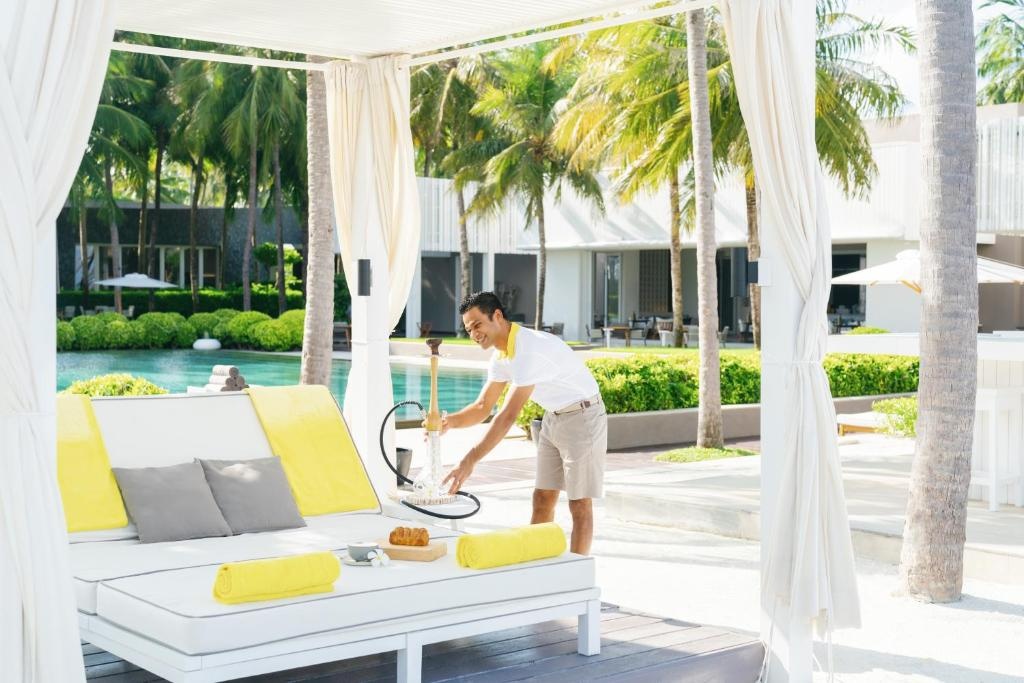 Cheval Blanc Randheli Maldives  Facilities  Barlounge 27