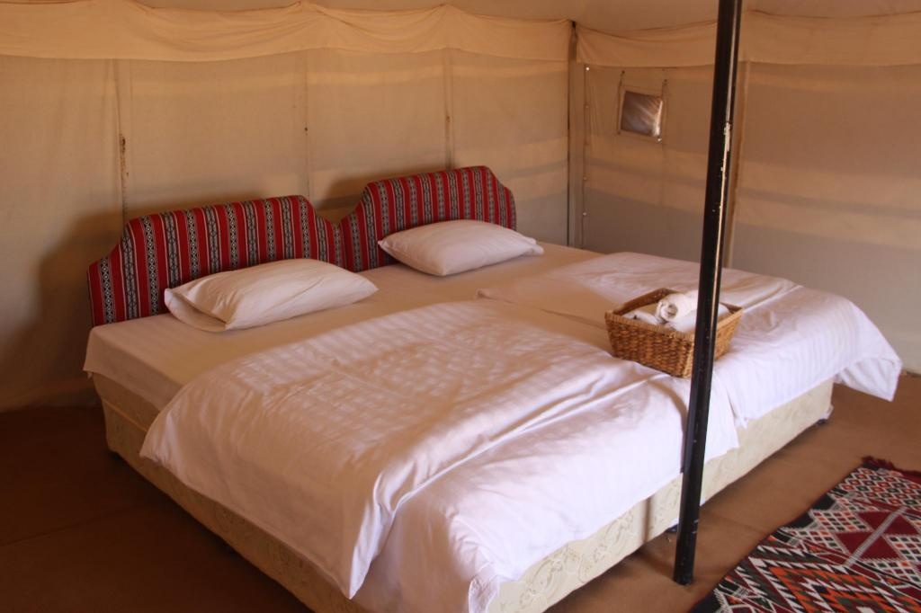 Arabian Oryx Camp  Rooms  Standard Accessible Bed 9