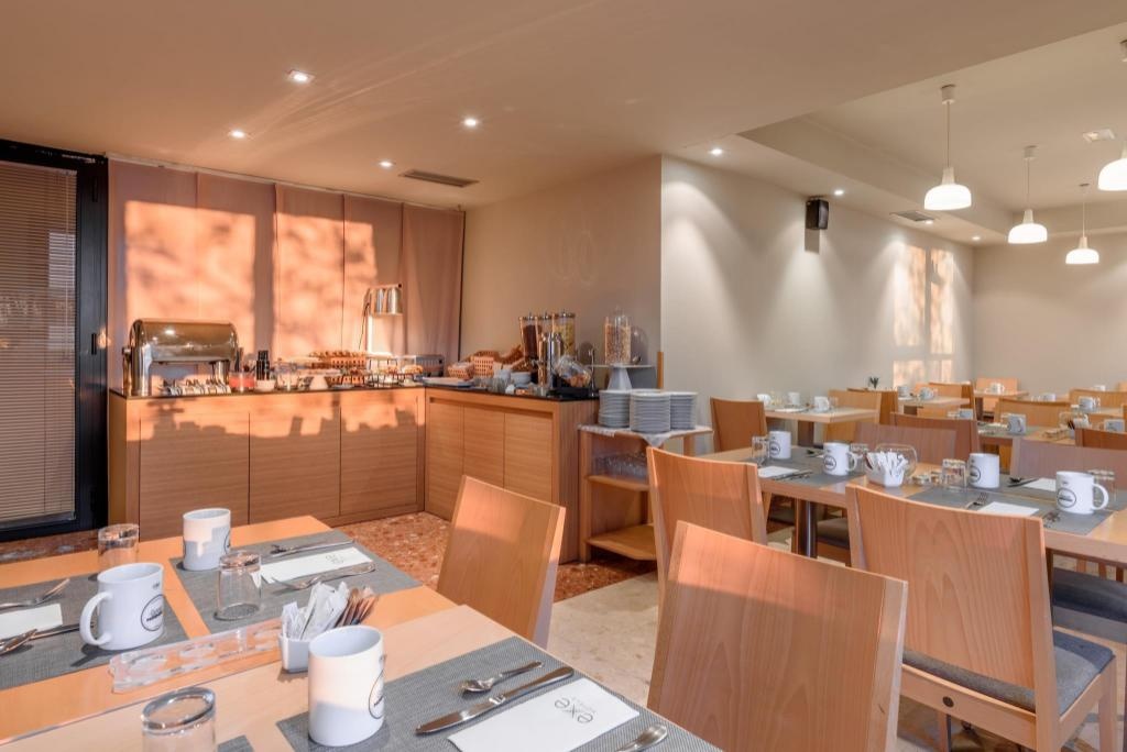 Aparthotel Exe Campus San Mames  Property Views  Interior View 4