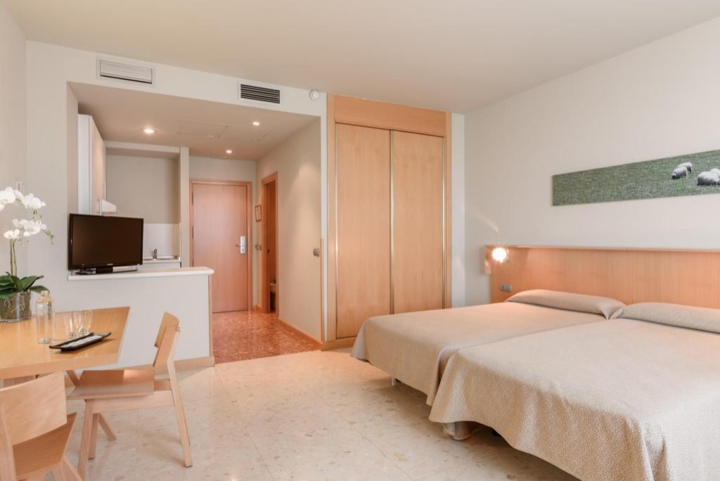 Aparthotel Exe Campus San Mames  Rooms  Double 9