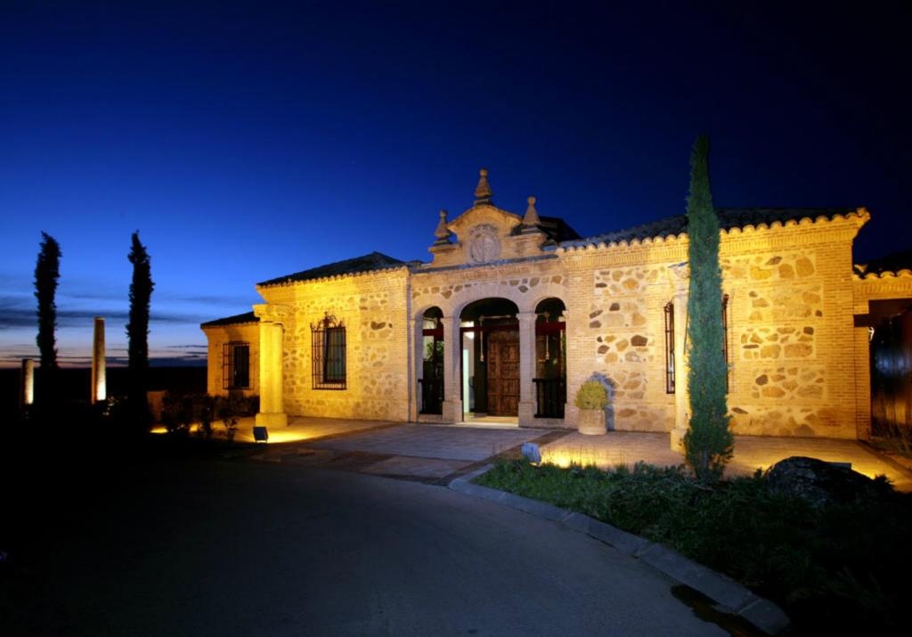 Hotel Cigarral El Bosque  Property Views  Entrance 6